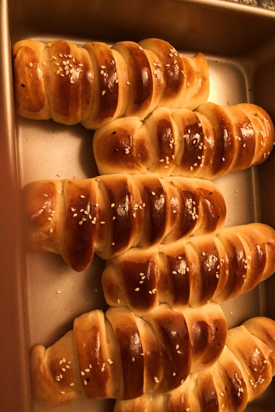 毛毛虫肉松面包（中种法）