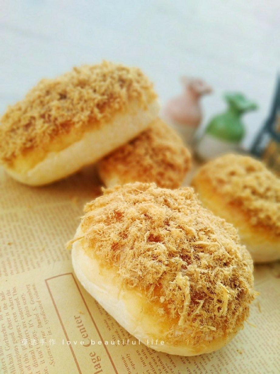 里松外松肉松面包