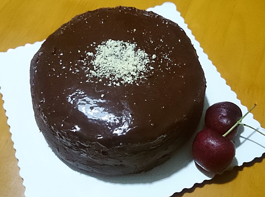 樱桃巧克力蛋糕