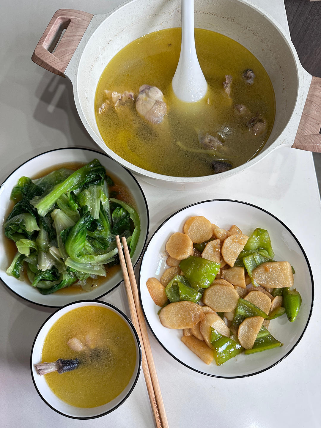 清炖鸡汤
