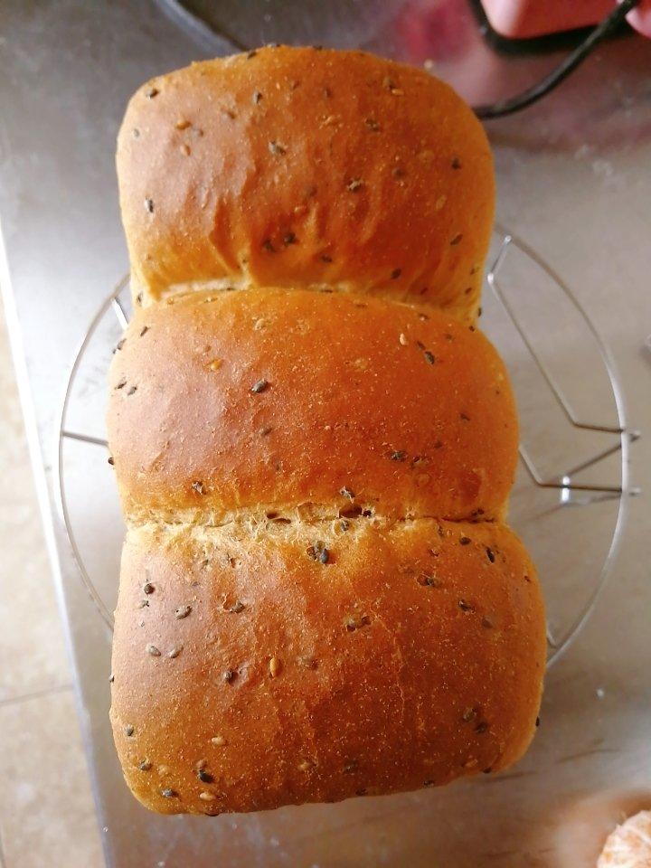 吴克己大师的手撕炼乳吐司