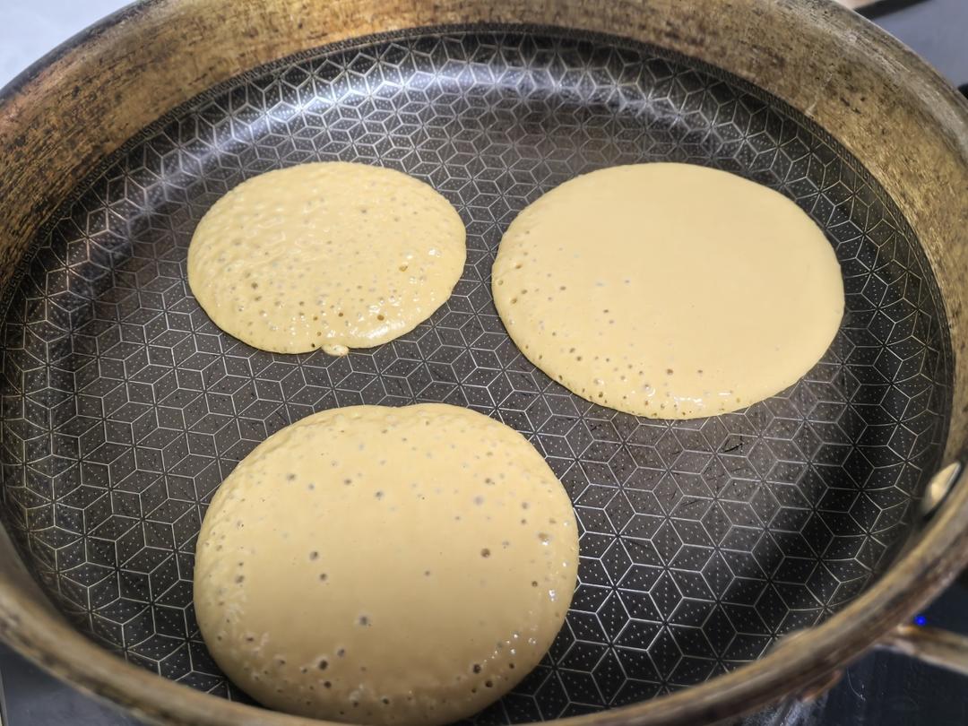 比蛋糕更好吃‼️平底锅就能做的蛋烘糕，特香