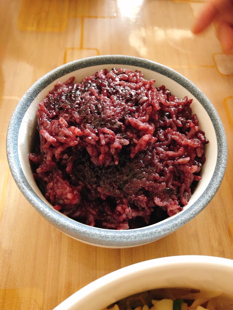 黑米饭