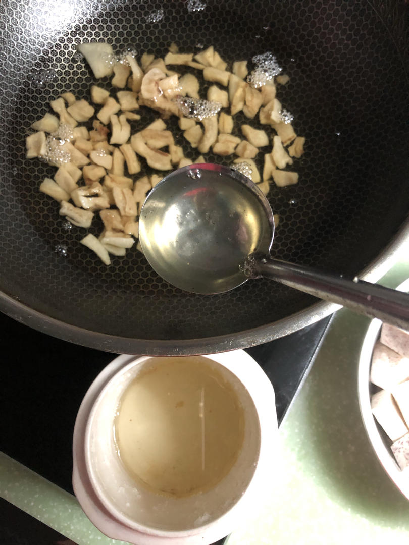 纯猪油 炸法—分享如何炸出白白嫩嫩、香喷喷的猪油
