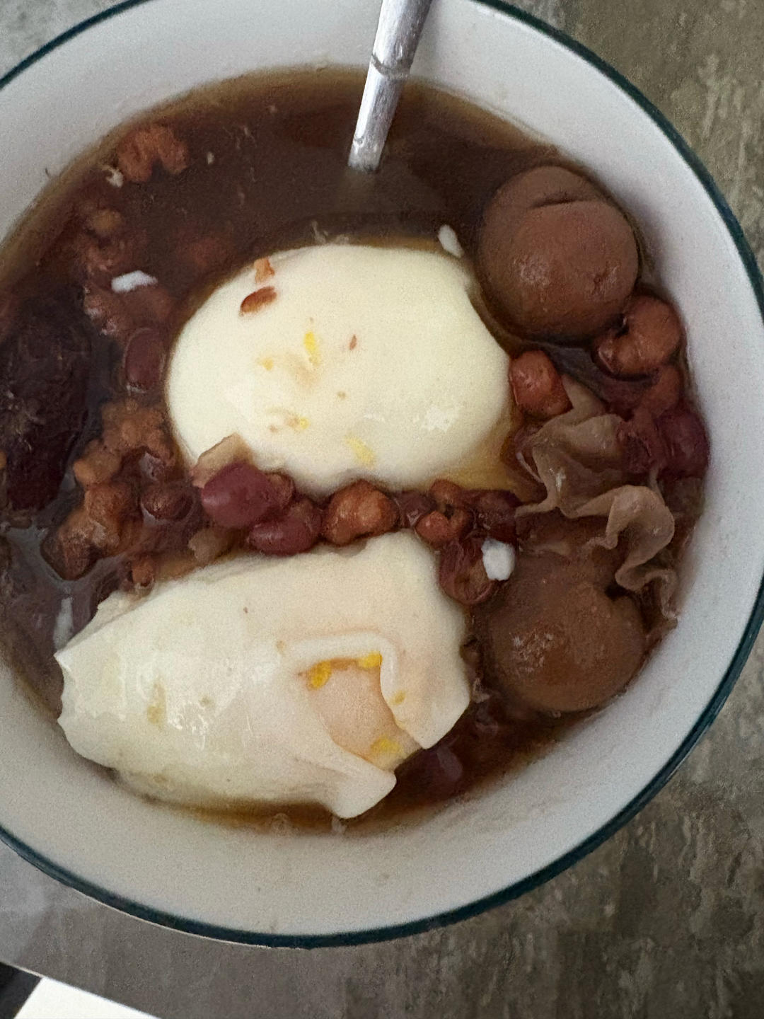 一个步骤4分钟微波炉煮荷包蛋，省水，鸡蛋不散