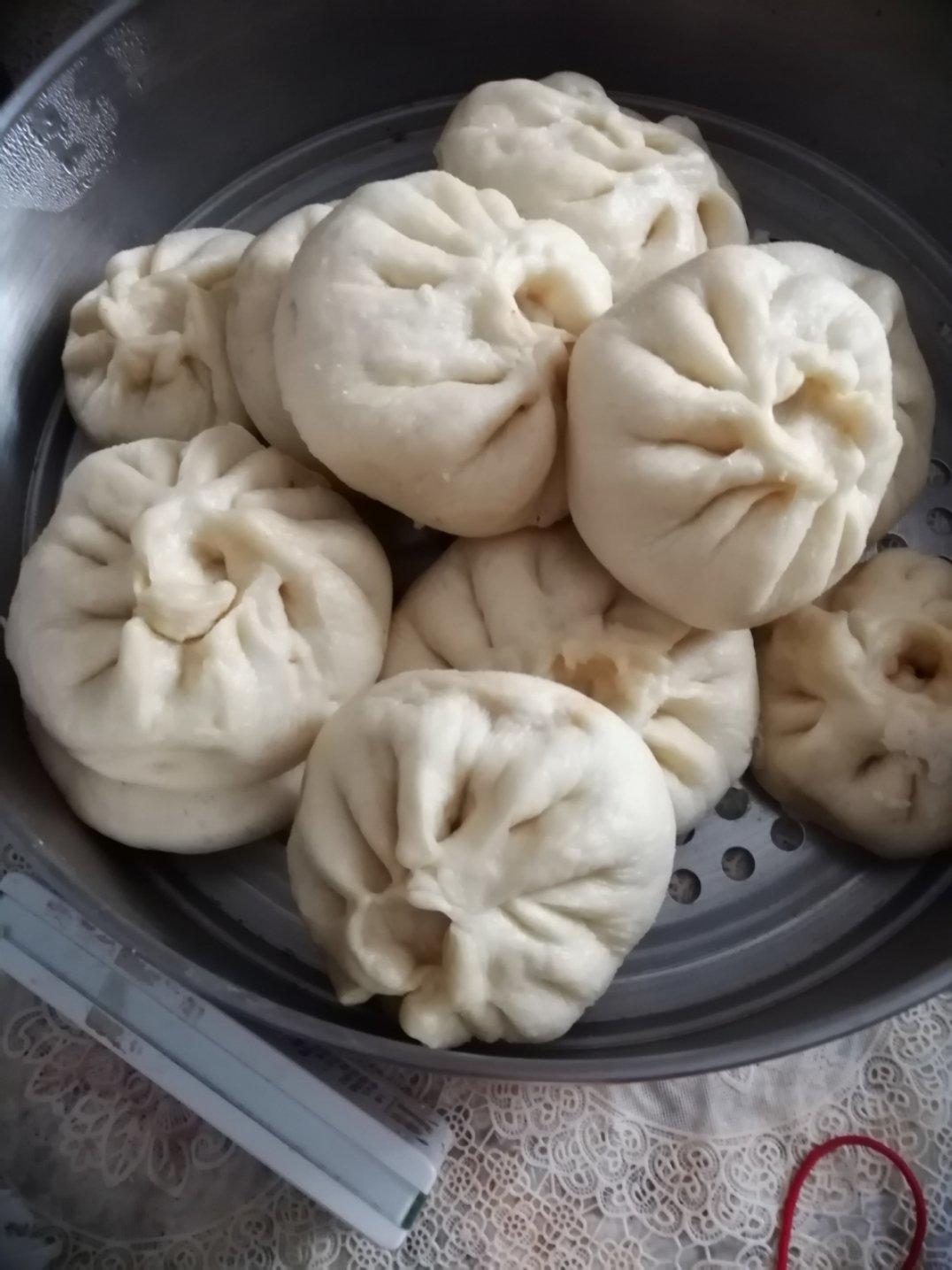 胡萝卜木耳鸡蛋素包子