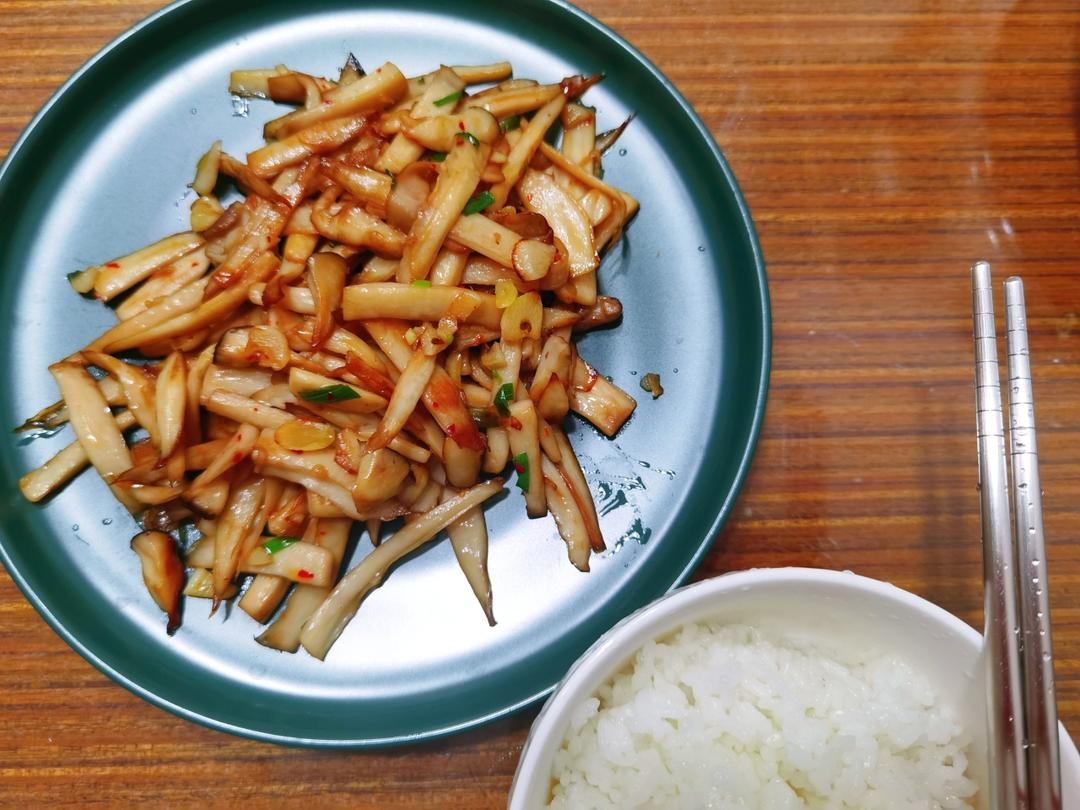 超级下饭的手撕杏鲍菇