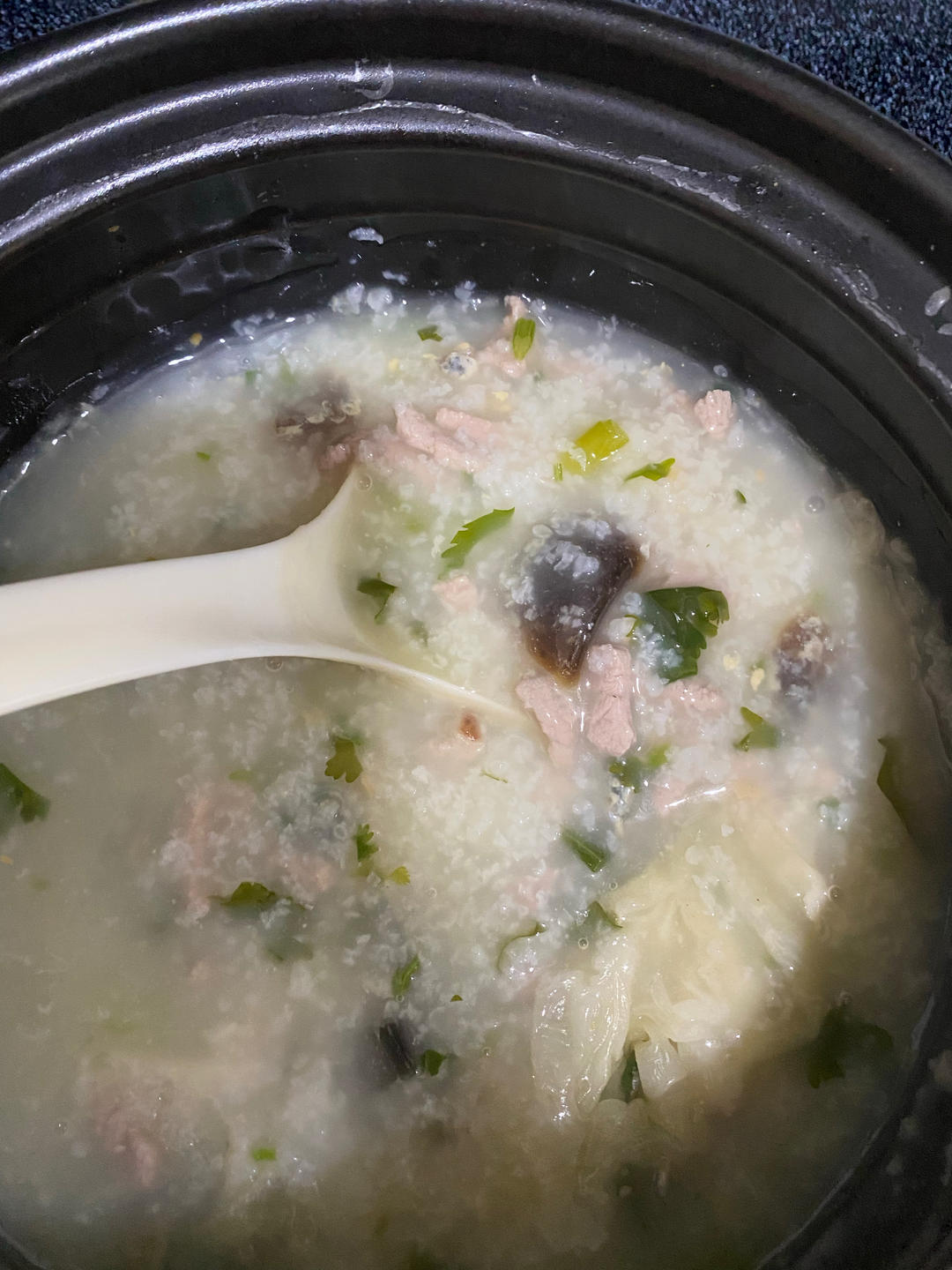 十五分钟快手之香滑皮蛋瘦肉粥(附五分钟电饭煲电压力锅更快捷方法)