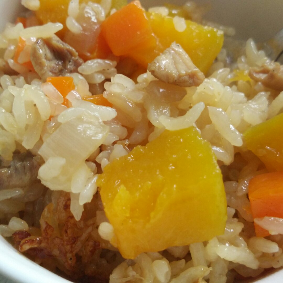 南瓜鸡肉焖饭