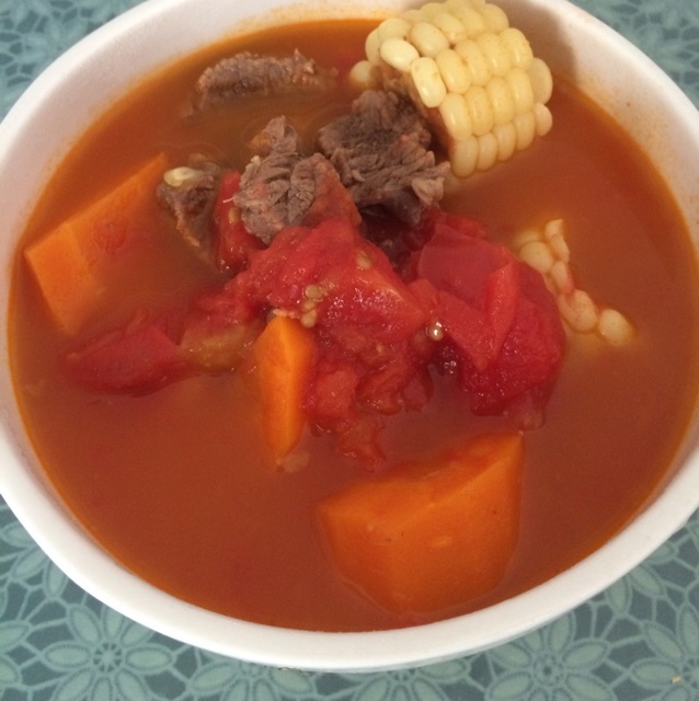 番茄土豆玉米排骨汤