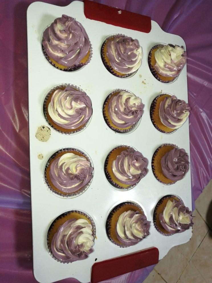 不回缩杯子蛋糕cupcake