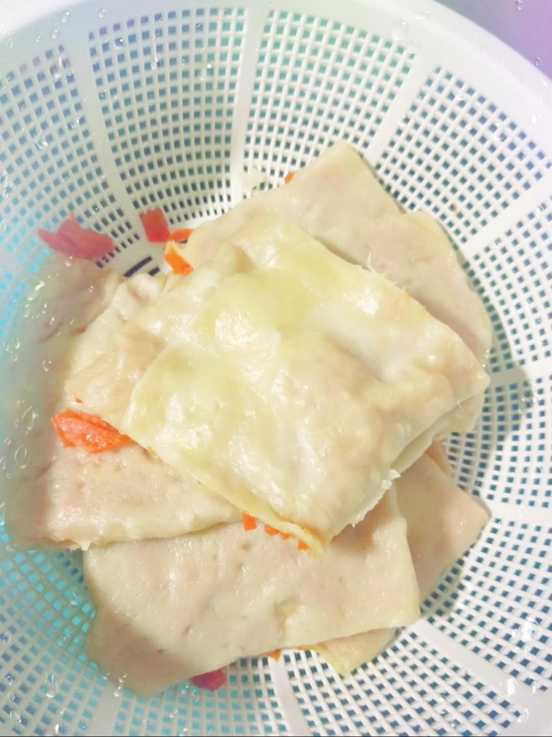 零基础的五香胡萝卜卷的做法