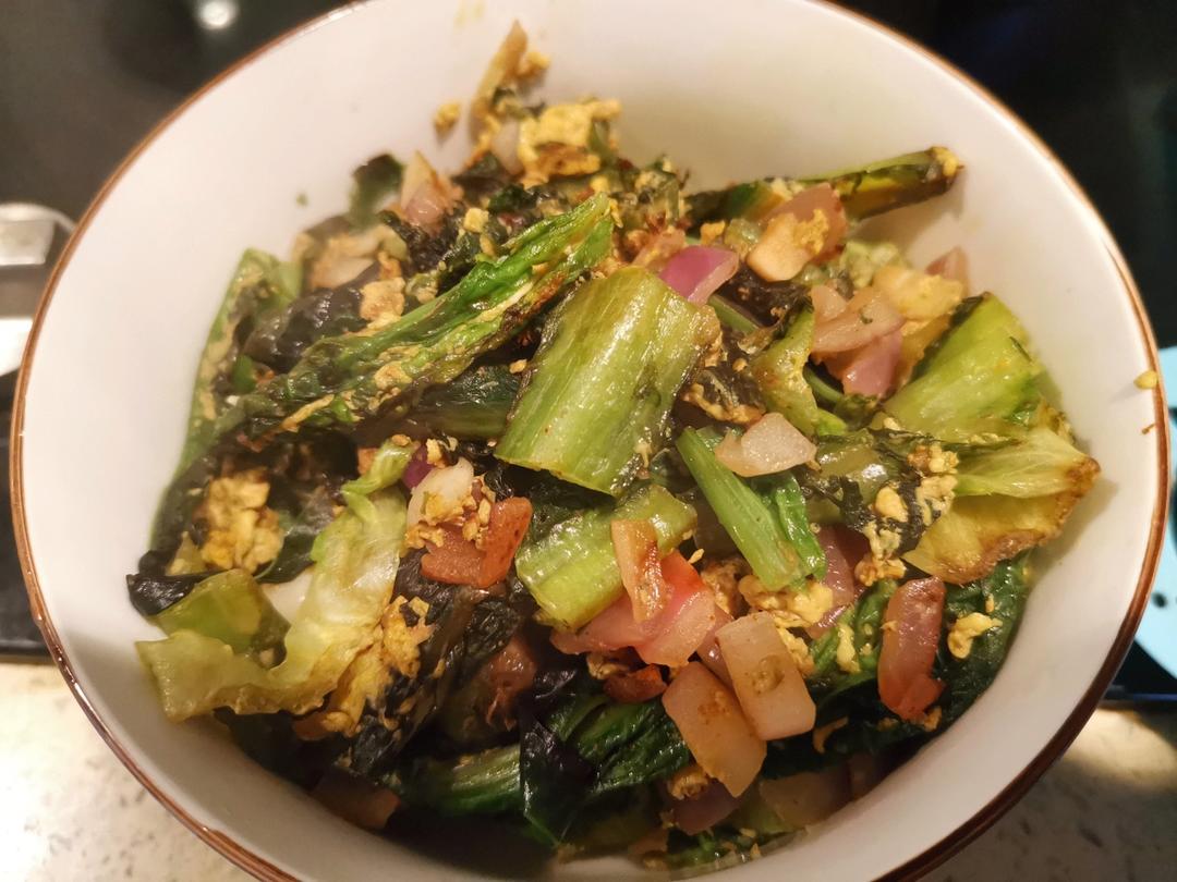 莴笋叶不要浪费，用来炒鸡蛋味道好，不涩不苦