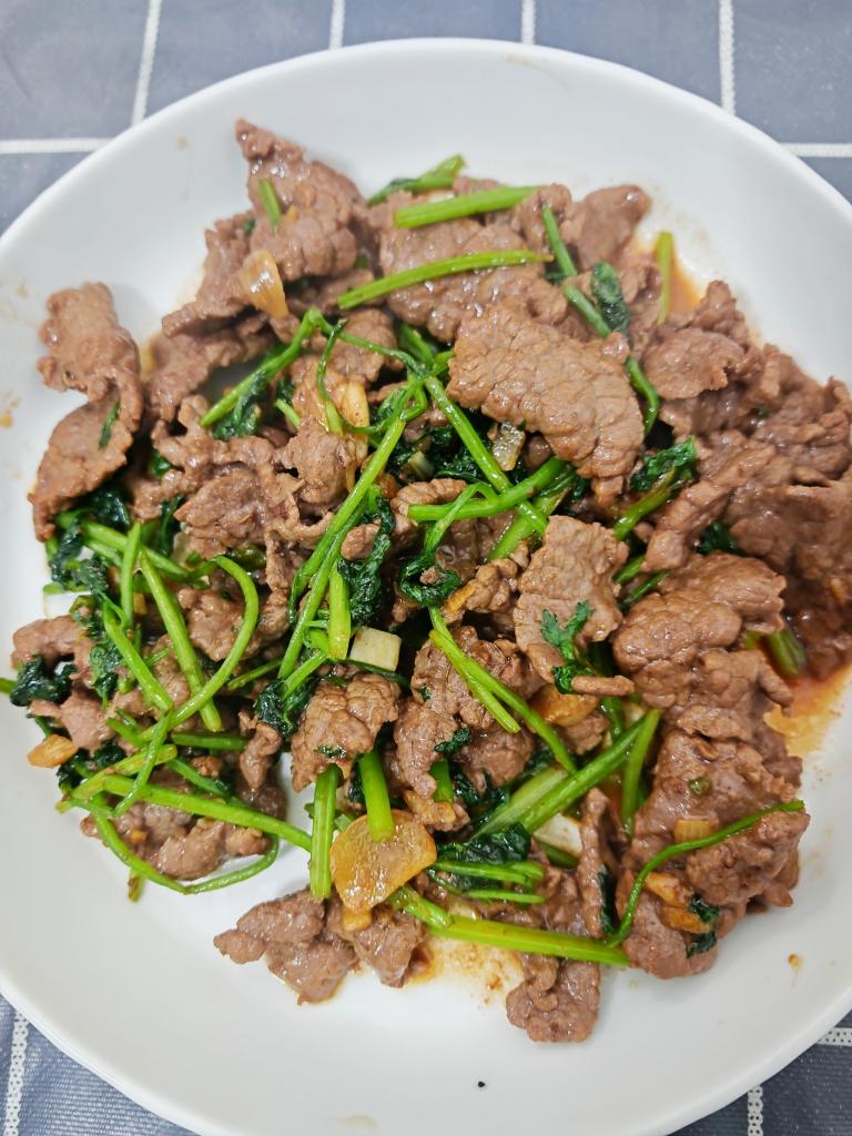 小炒黄牛肉