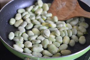 紫苏蚕豆的做法 步骤4