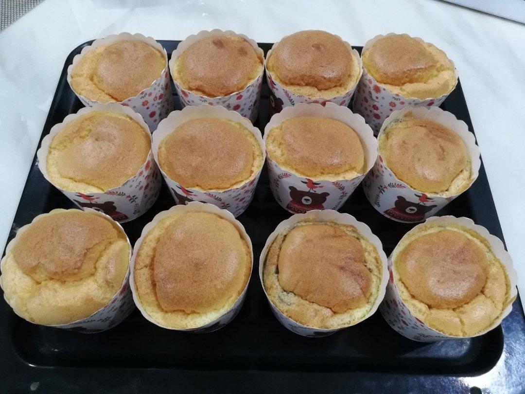 软绵绵戚风纸杯蛋糕