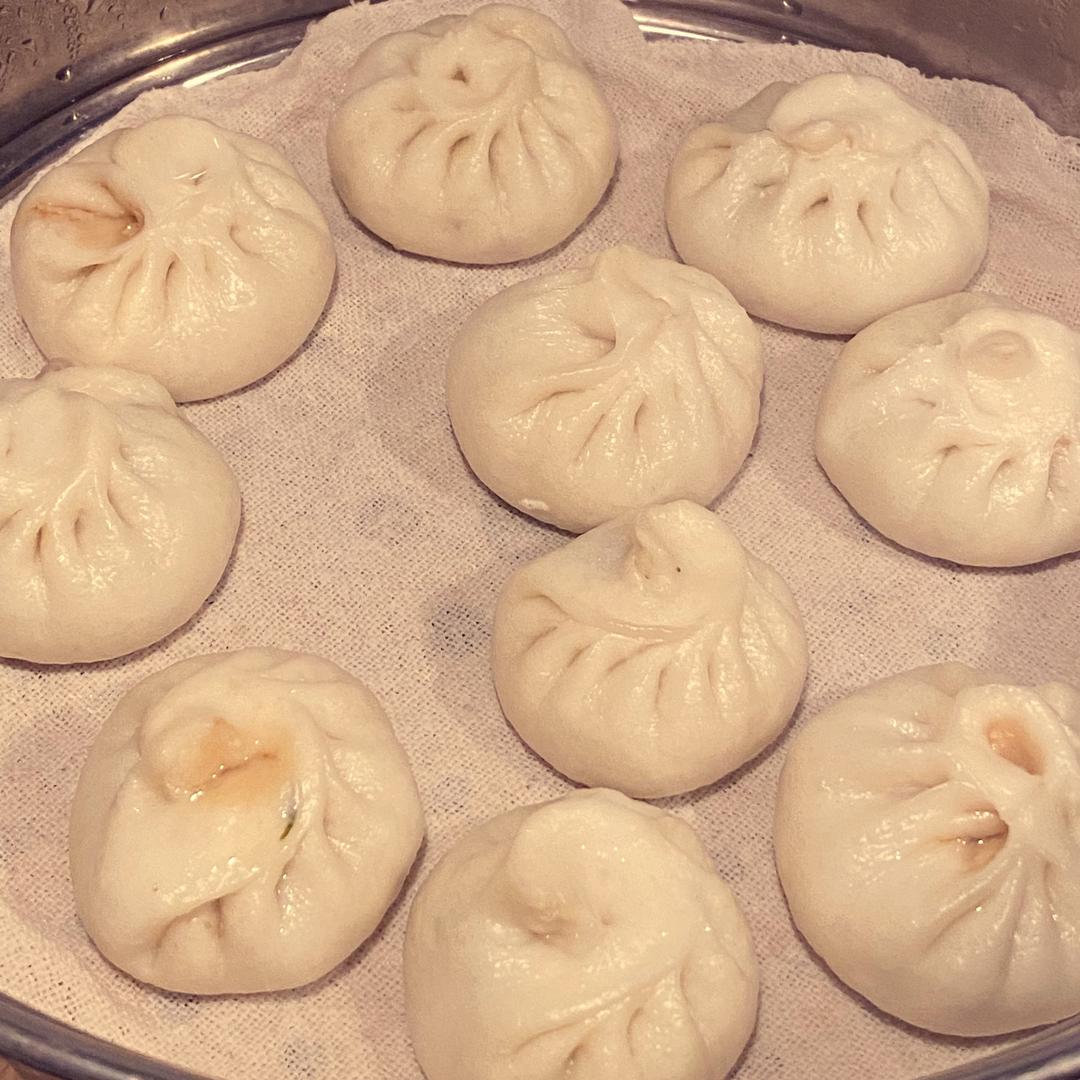 冬笋木耳酱猪肉馅包子