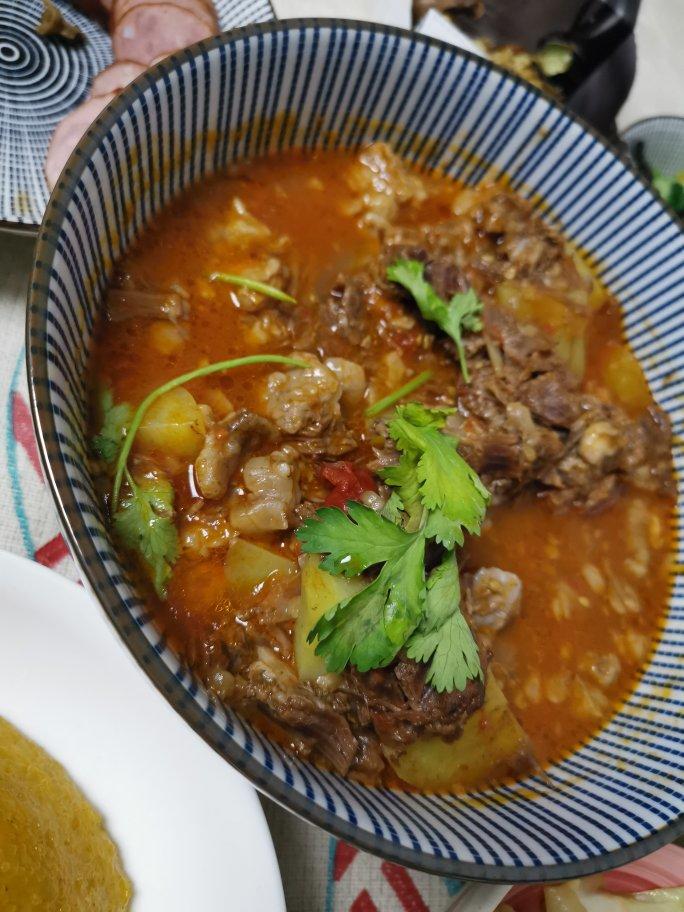 老丁的私房菜-番茄牛腩煲
