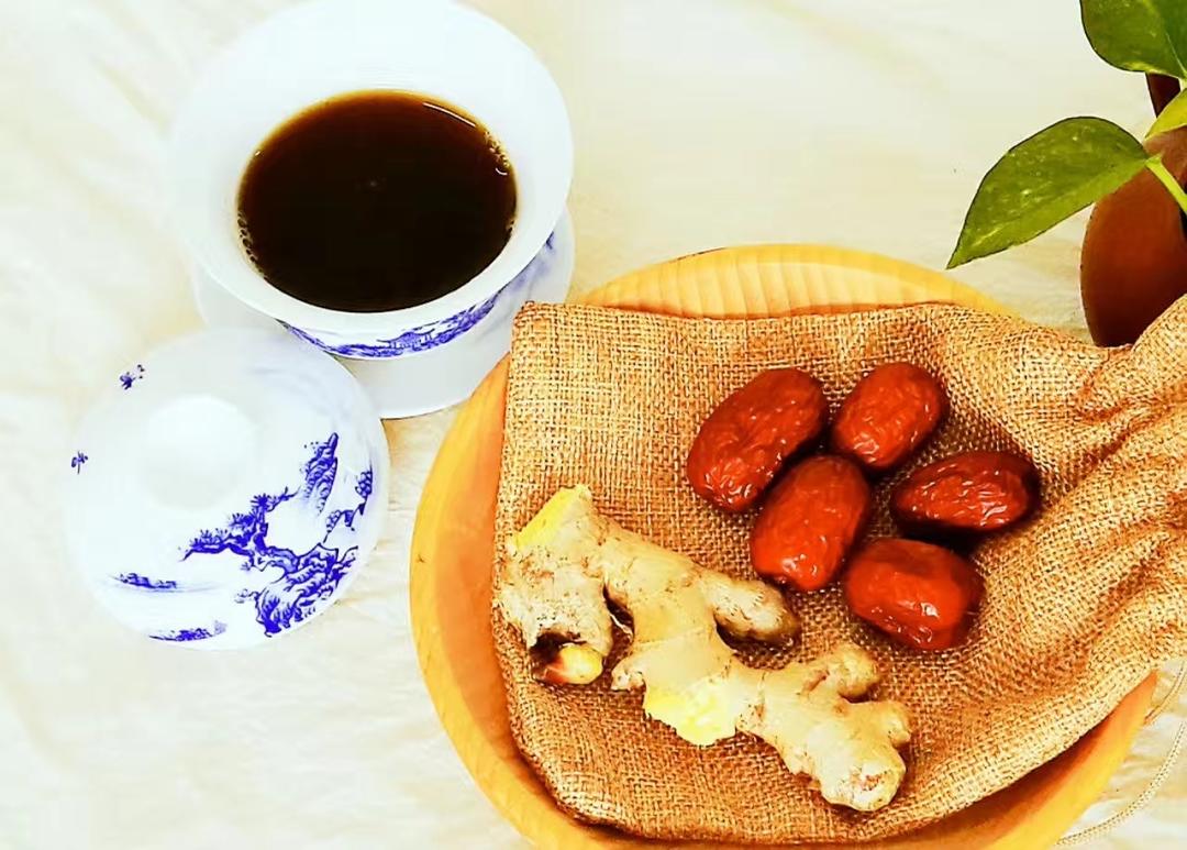 风寒感冒初起，一碗姜枣茶搞定的做法