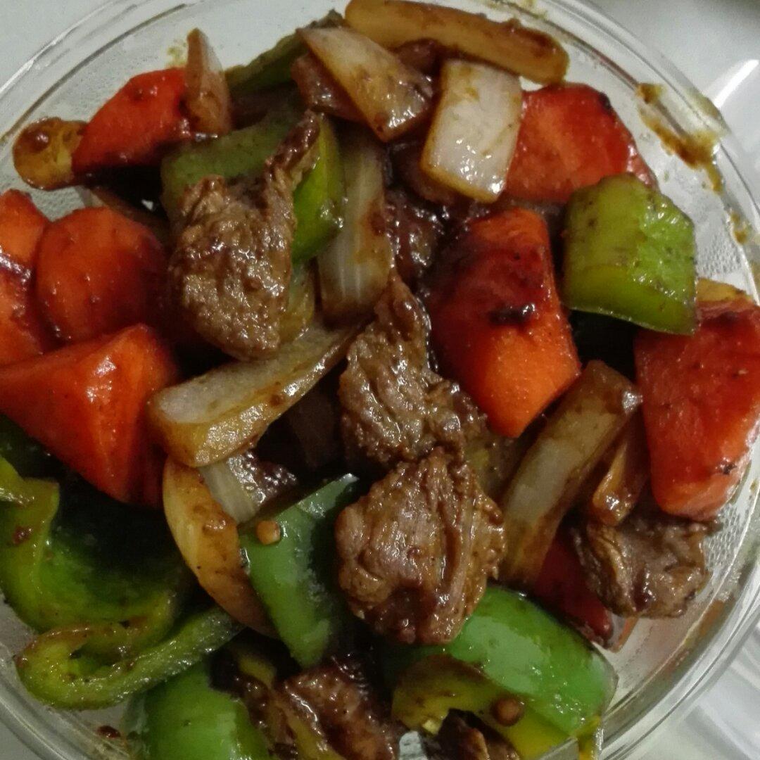 红烧牛肉土豆 （独家秘制）