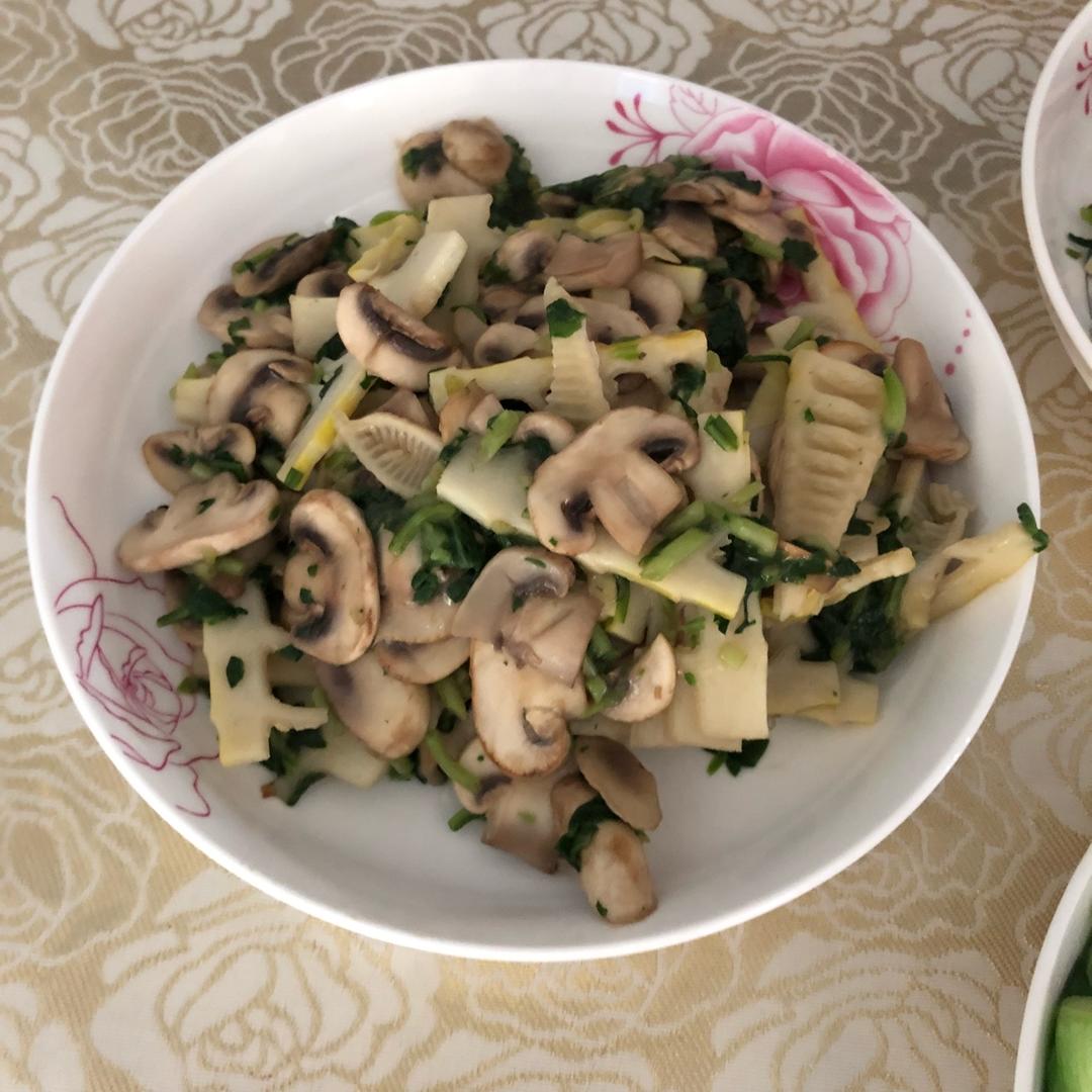 马兰头炒蘑菇竹笋