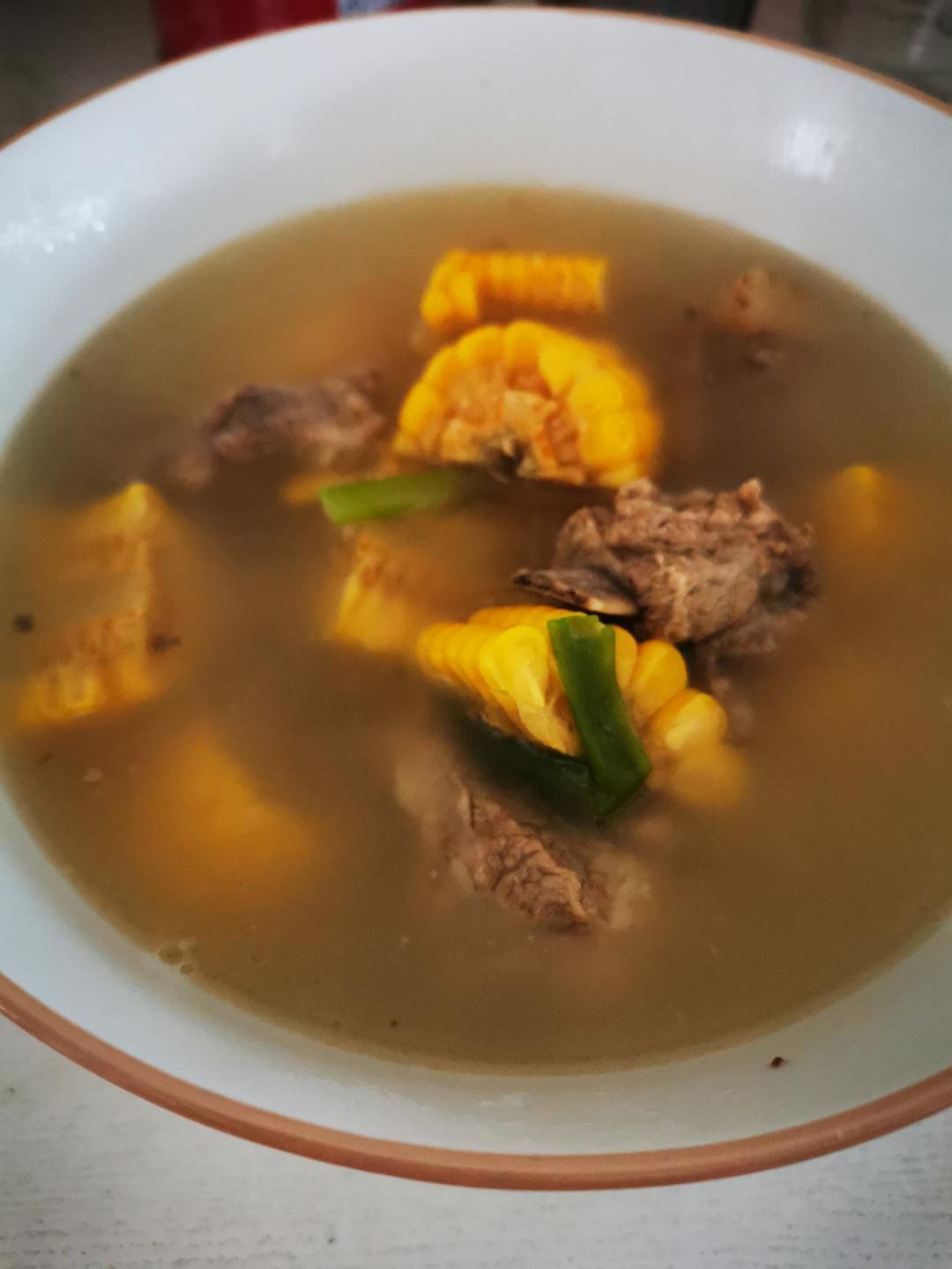 排骨玉米汤