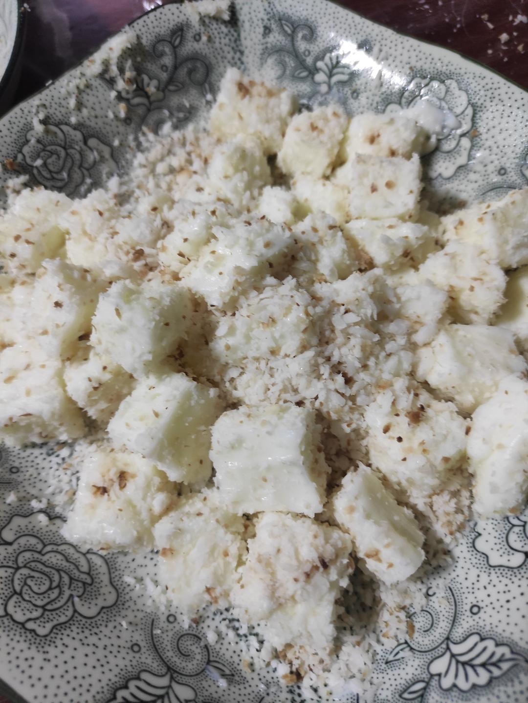 完胜85‘C的牛奶椰蓉小方