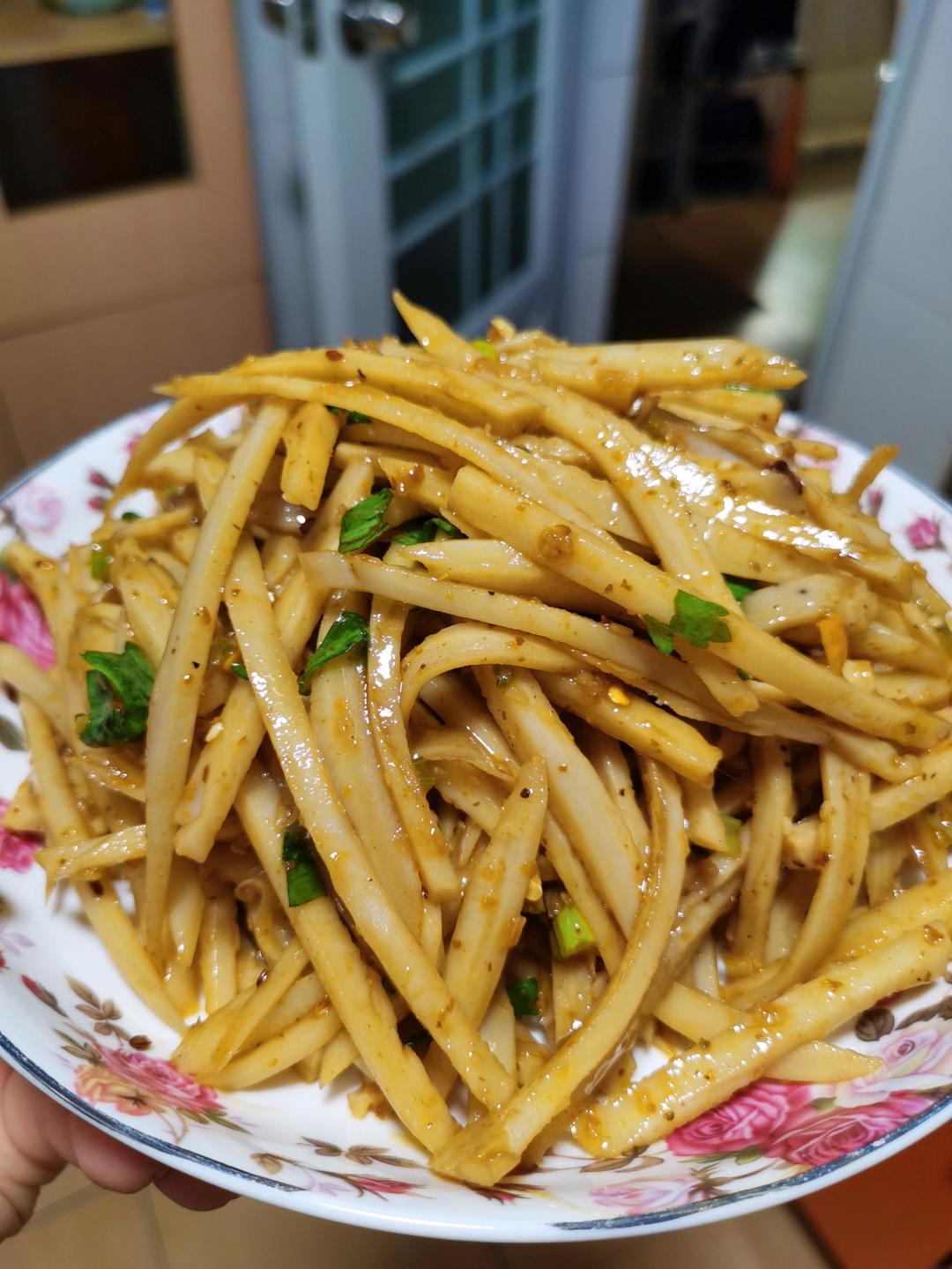 零失败❗️巨过瘾❗️酸辣爽脆的凉拌藕片