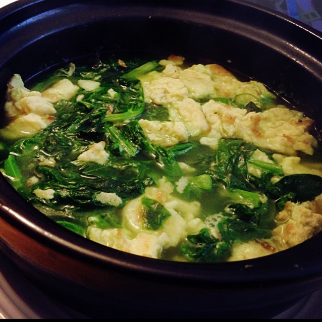 豌豆尖煎蛋汤
