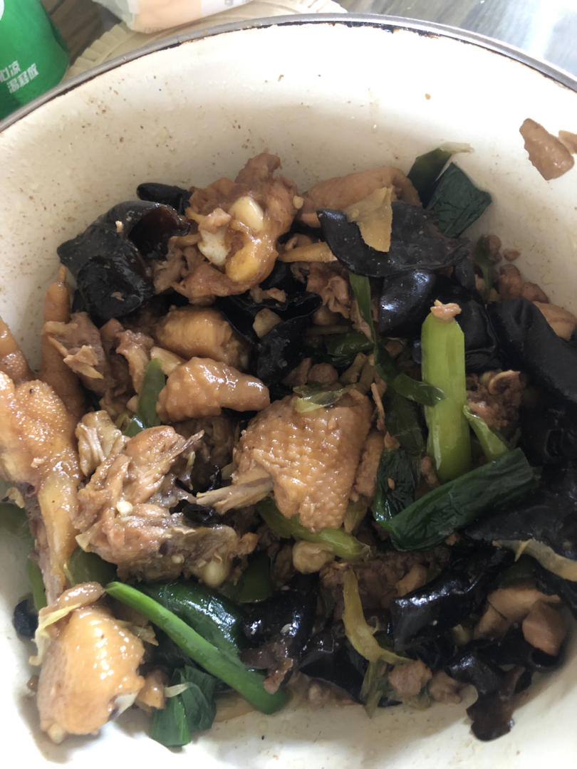 木耳炒鸡