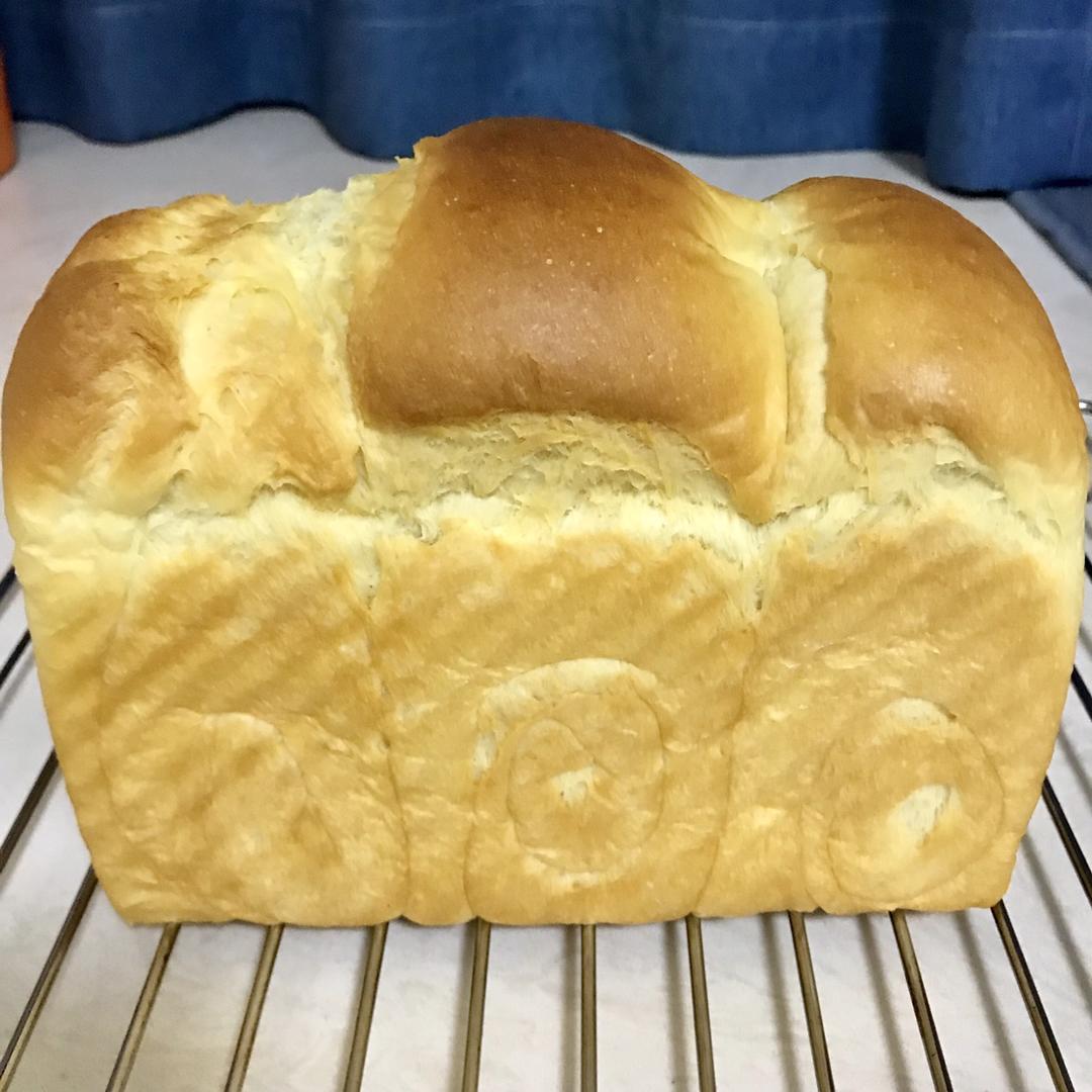 杏仁奶油吐司