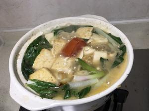 砂锅鱼头豆腐杂锦煲的做法 步骤7