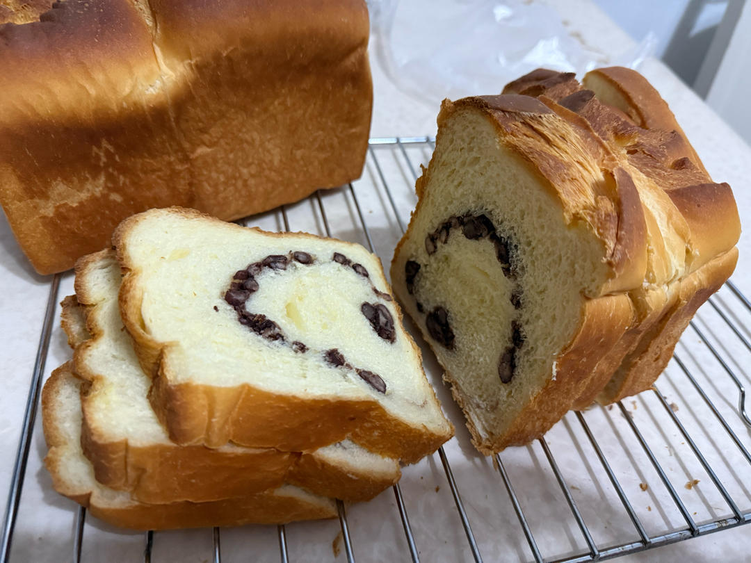 鲜奶红豆吐司