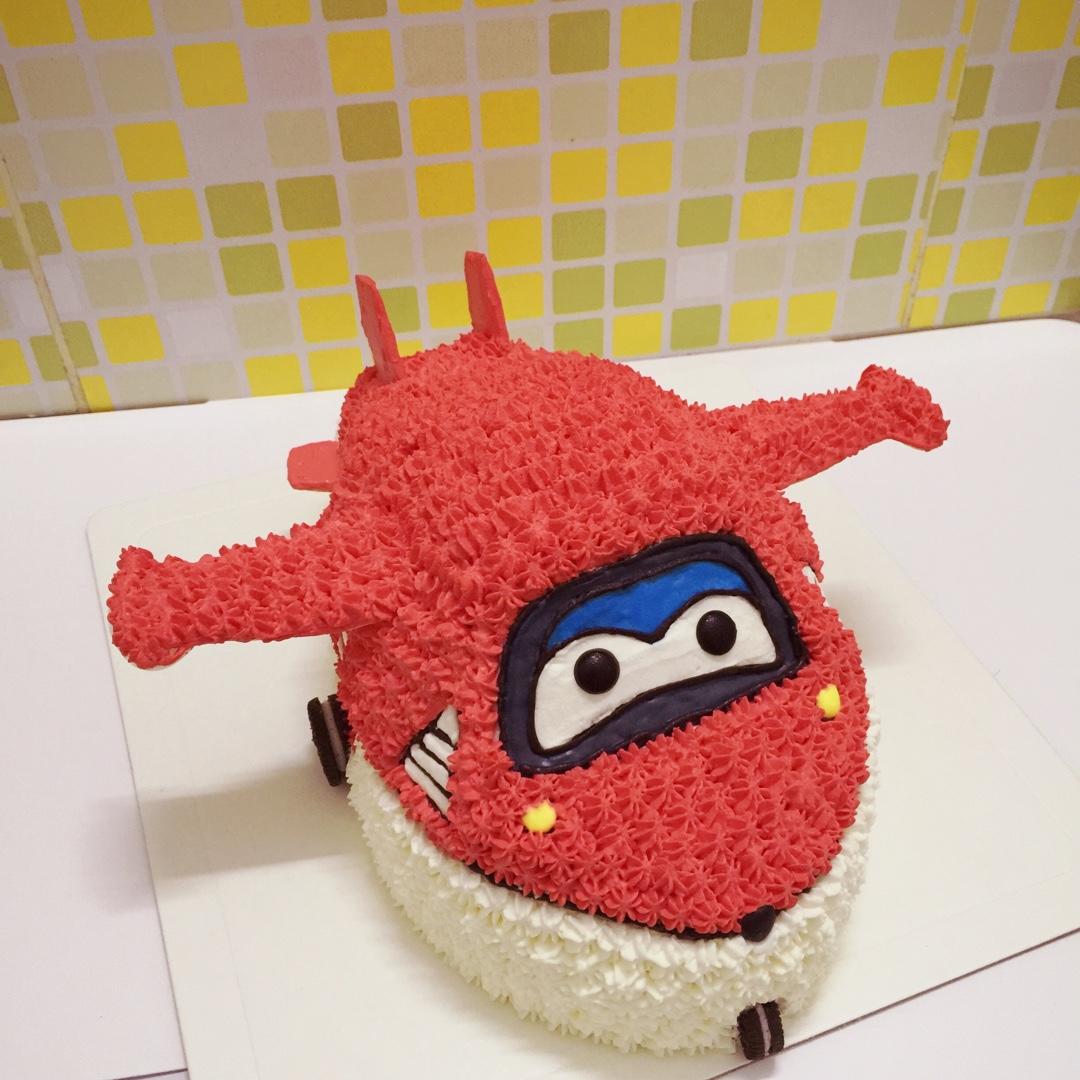 瑶悠然做的小飞侠乐迪生日蛋糕