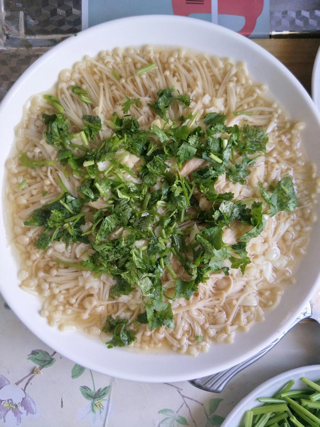 蒜蓉蒸金针菇
