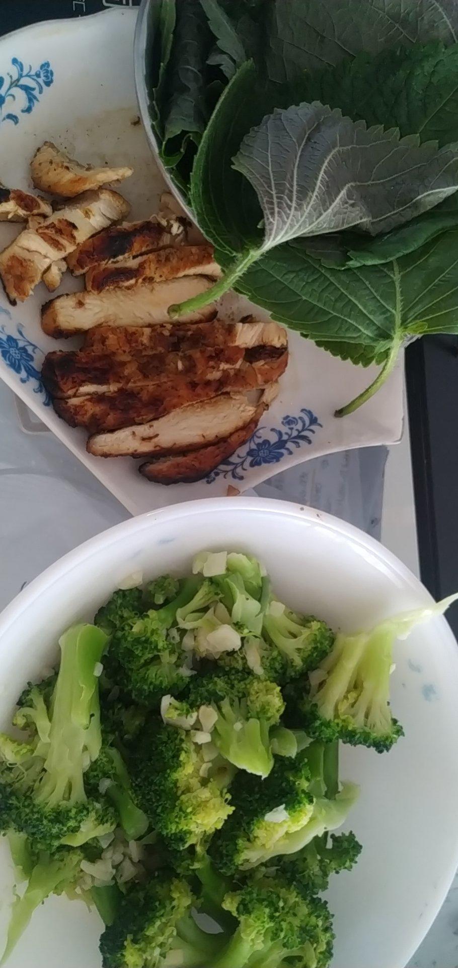 酷炫屌炸天好吃的煎鸡胸肉（香蒜蜂蜜煎鸡胸肉）