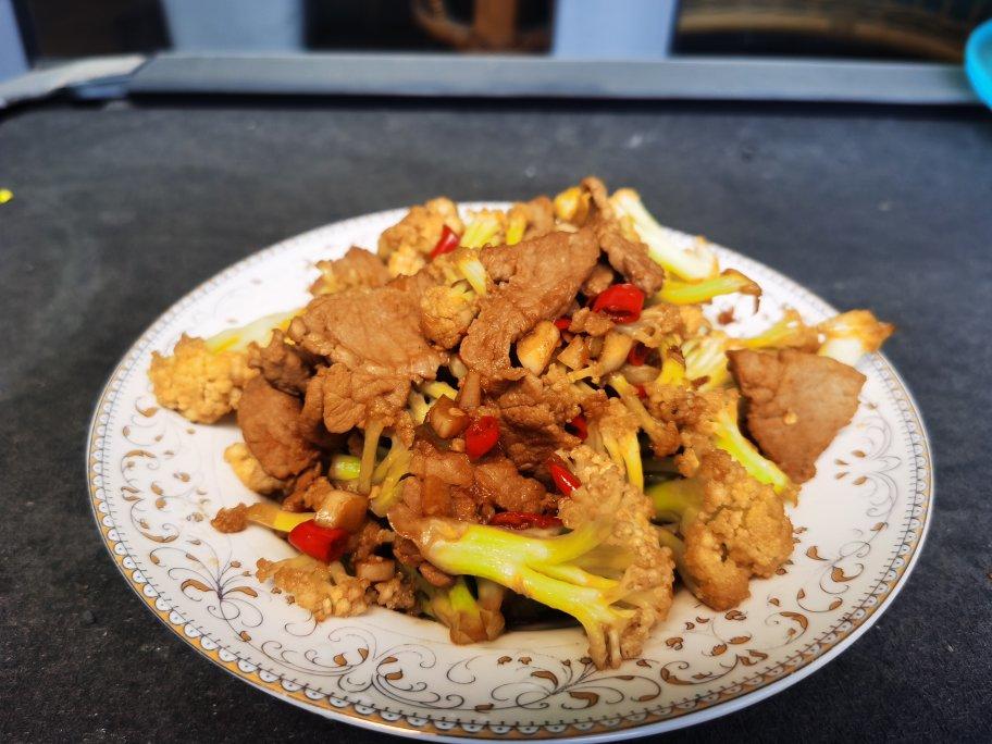 花菜炒肉片