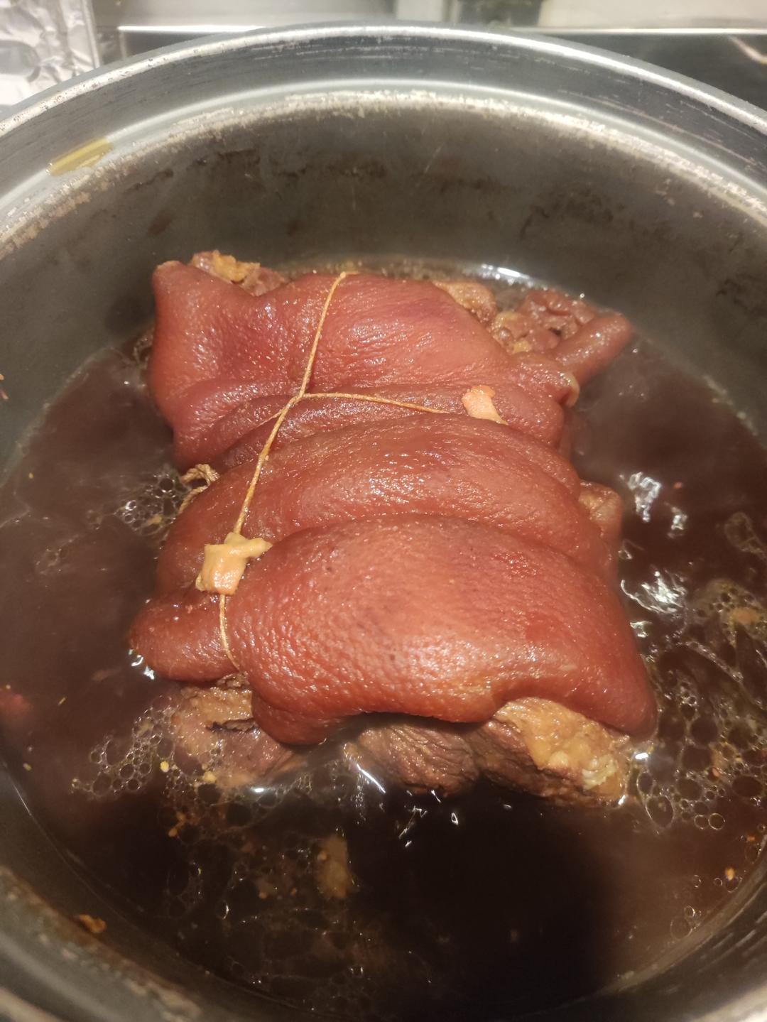 年夜菜经典：发财就手 | 吃不腻的金钱红烧猪肘