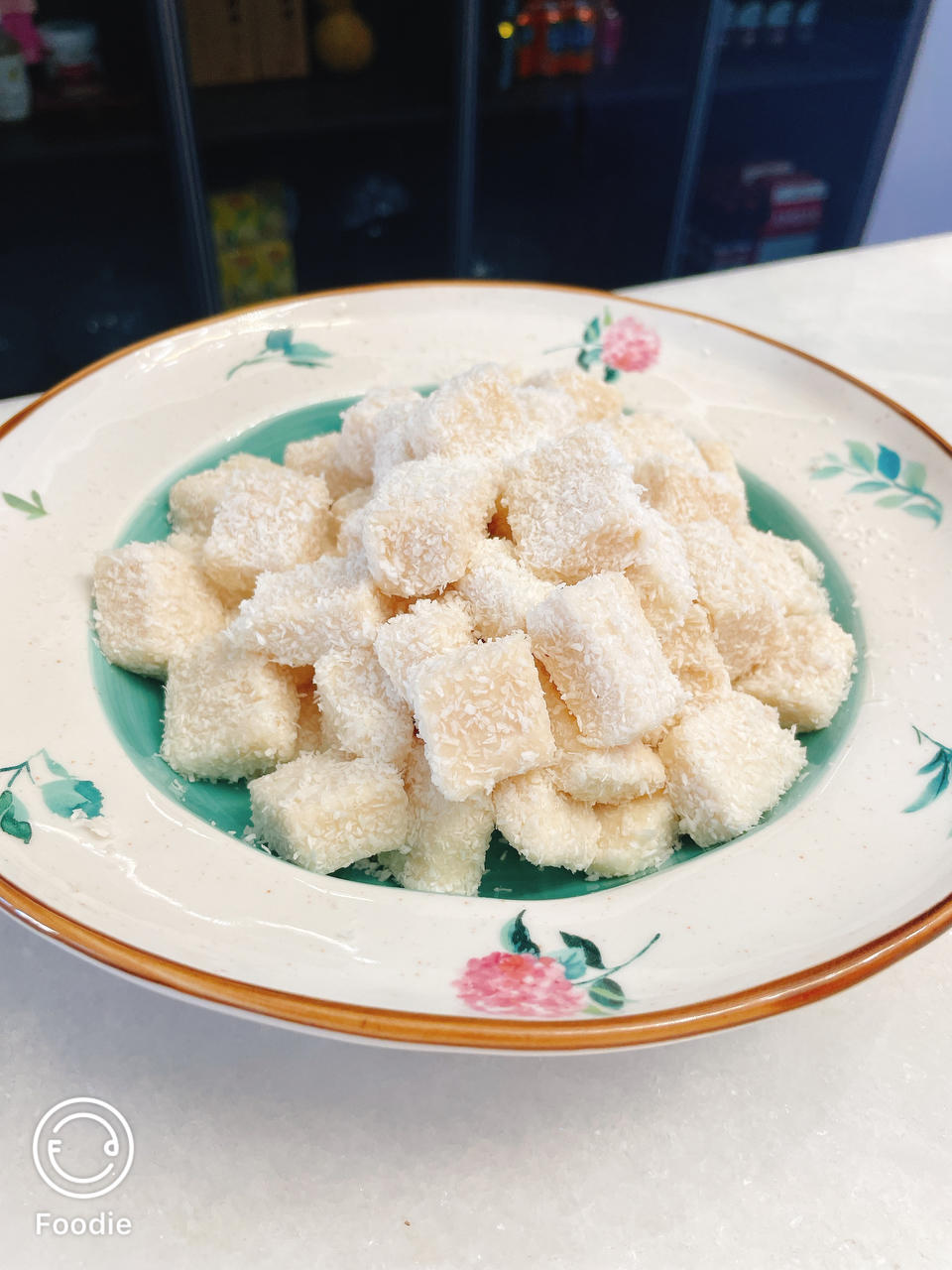 完胜85度C牛奶椰丝小方