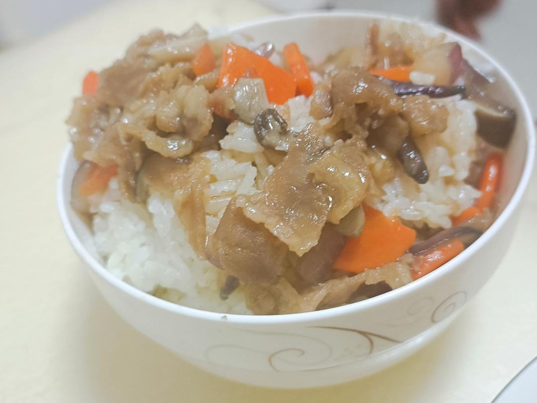 肥牛饭
