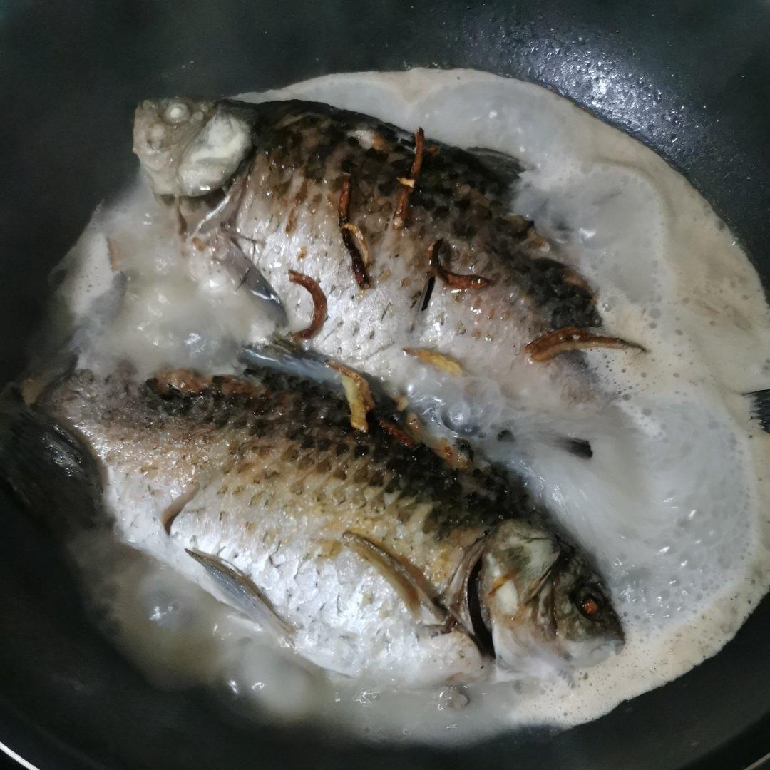 豆腐鲫鱼汤