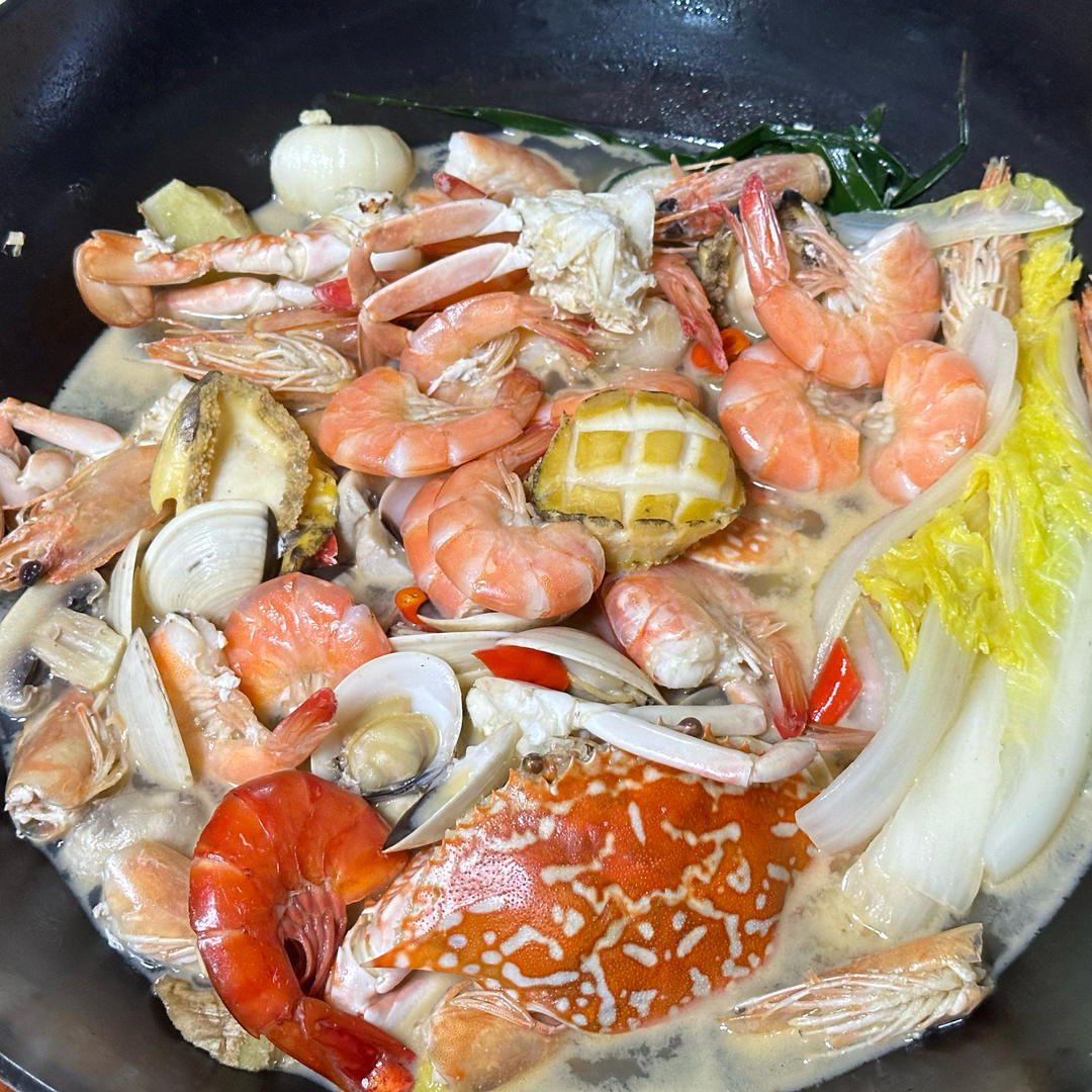 原汁海鲜锅