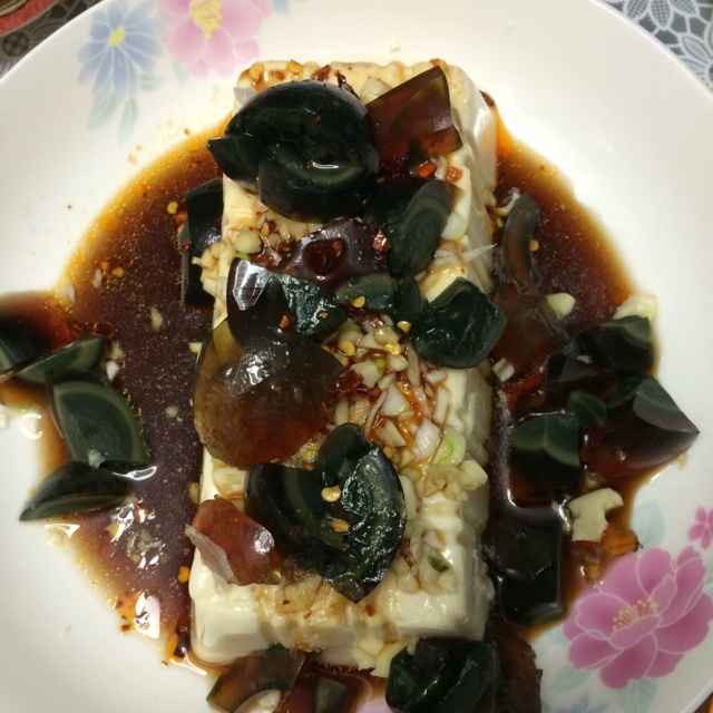 皮蛋豆腐
