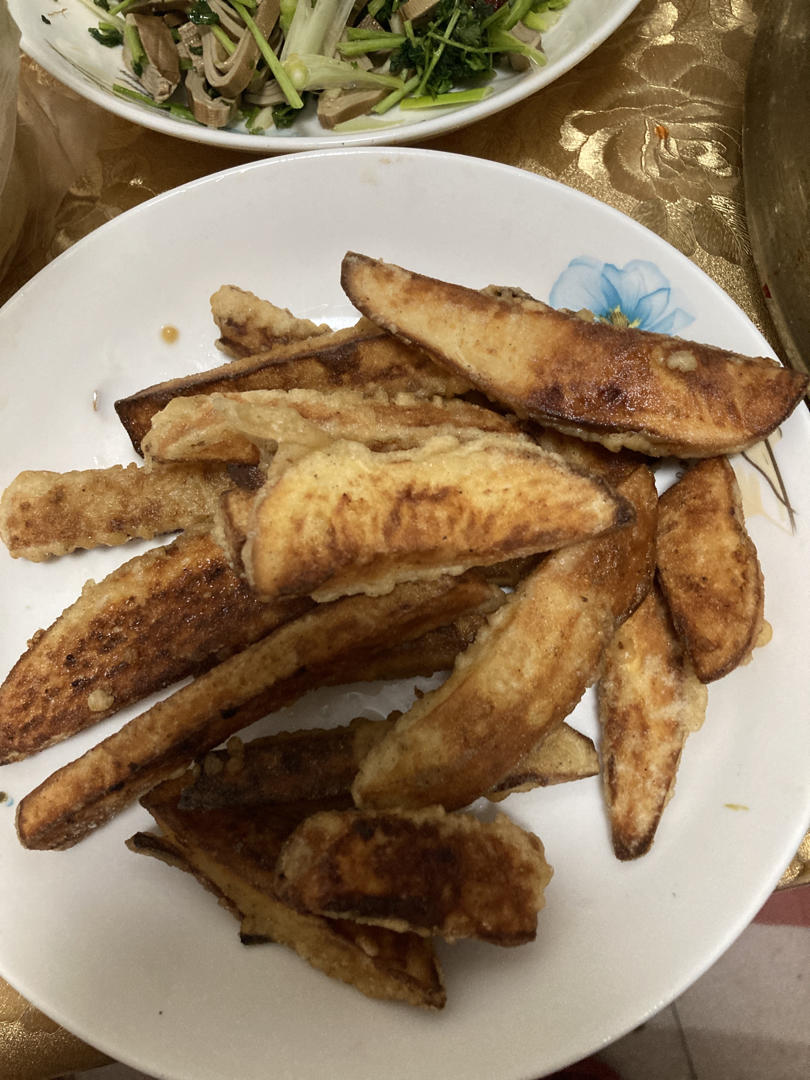 张亮版酥脆炸薯条，不用煮，不用蒸，直接炸，比外面卖的还好吃