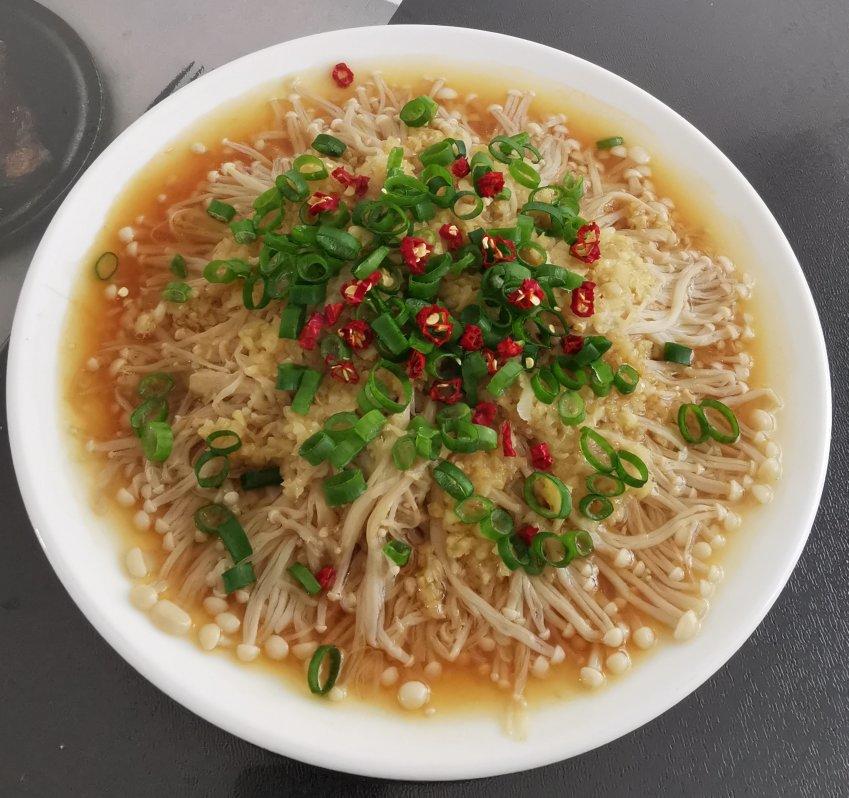 蒜蓉蒸金针菇