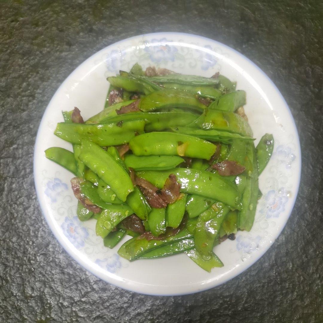 无比简单的荷兰豆炒腊肠，营养又好吃～！