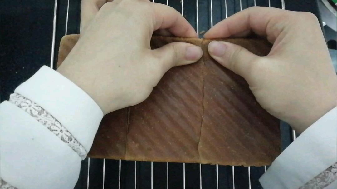 吐司，奶香手撕面包，超级香浓