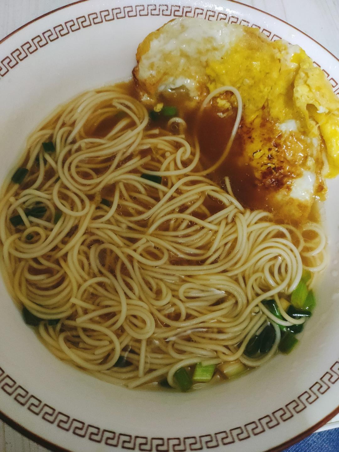 超简单的10分钟做好-热汤面