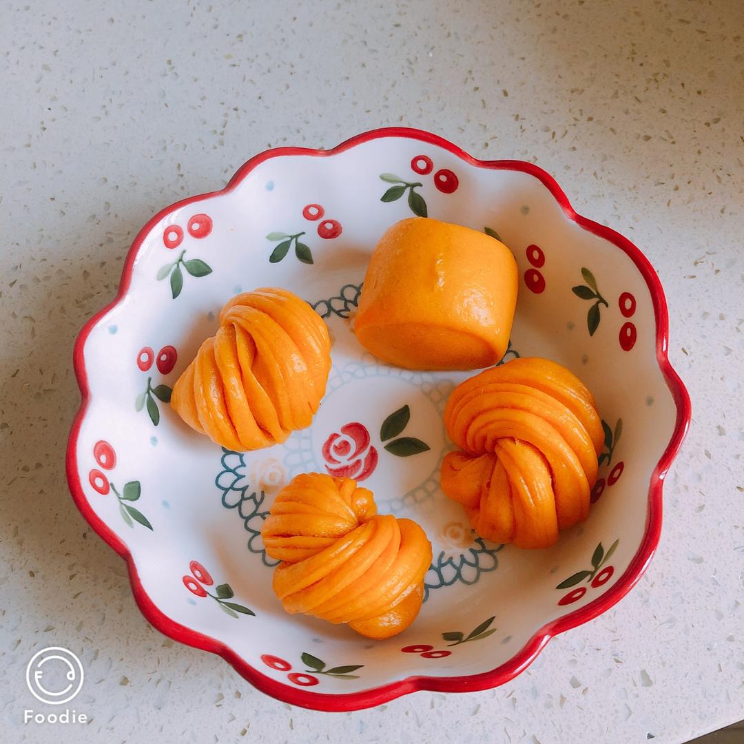 一根筷子卷出盘丝花卷（南瓜花卷）