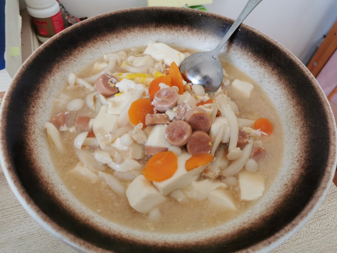 暖心暖胃的菌菇汤（10分钟超快手）